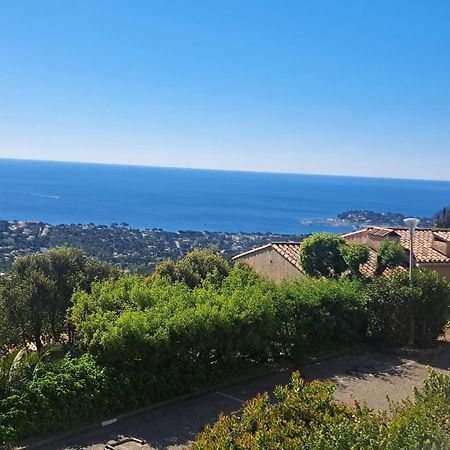 Location Vacance Vue Mer 4 A 6 Personnes กาวาแลร์-ซูร์-แมร์ ภายนอก รูปภาพ