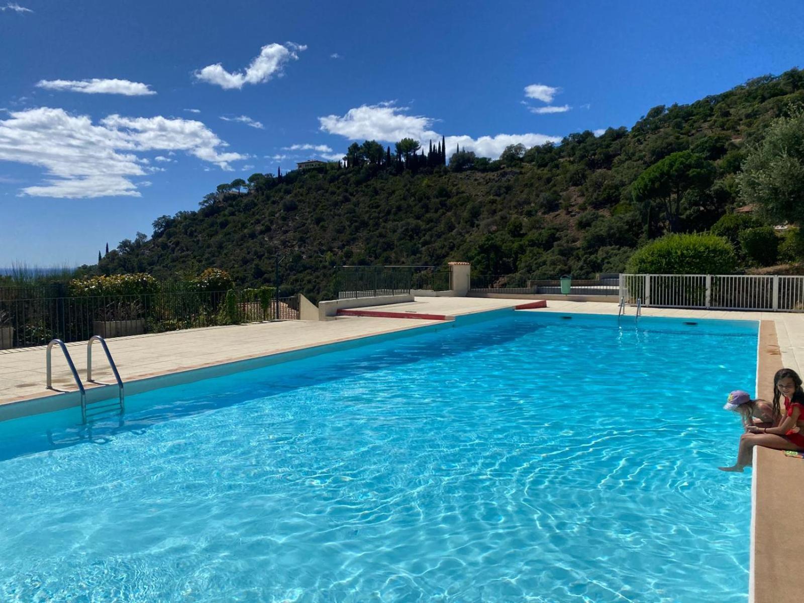 Location Vacance Vue Mer 4 A 6 Personnes กาวาแลร์-ซูร์-แมร์ ภายนอก รูปภาพ